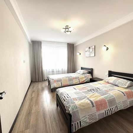 Artal Apartment On Obolonskyi Avenue 16A, 2 Bedroom Киев Екстериор снимка