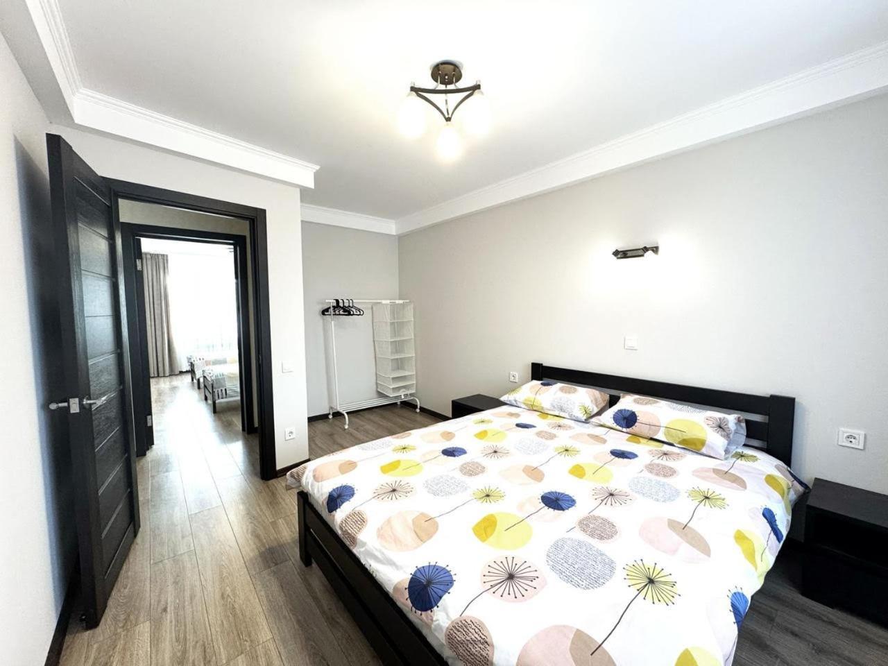 Artal Apartment On Obolonskyi Avenue 16A, 2 Bedroom Киев Екстериор снимка